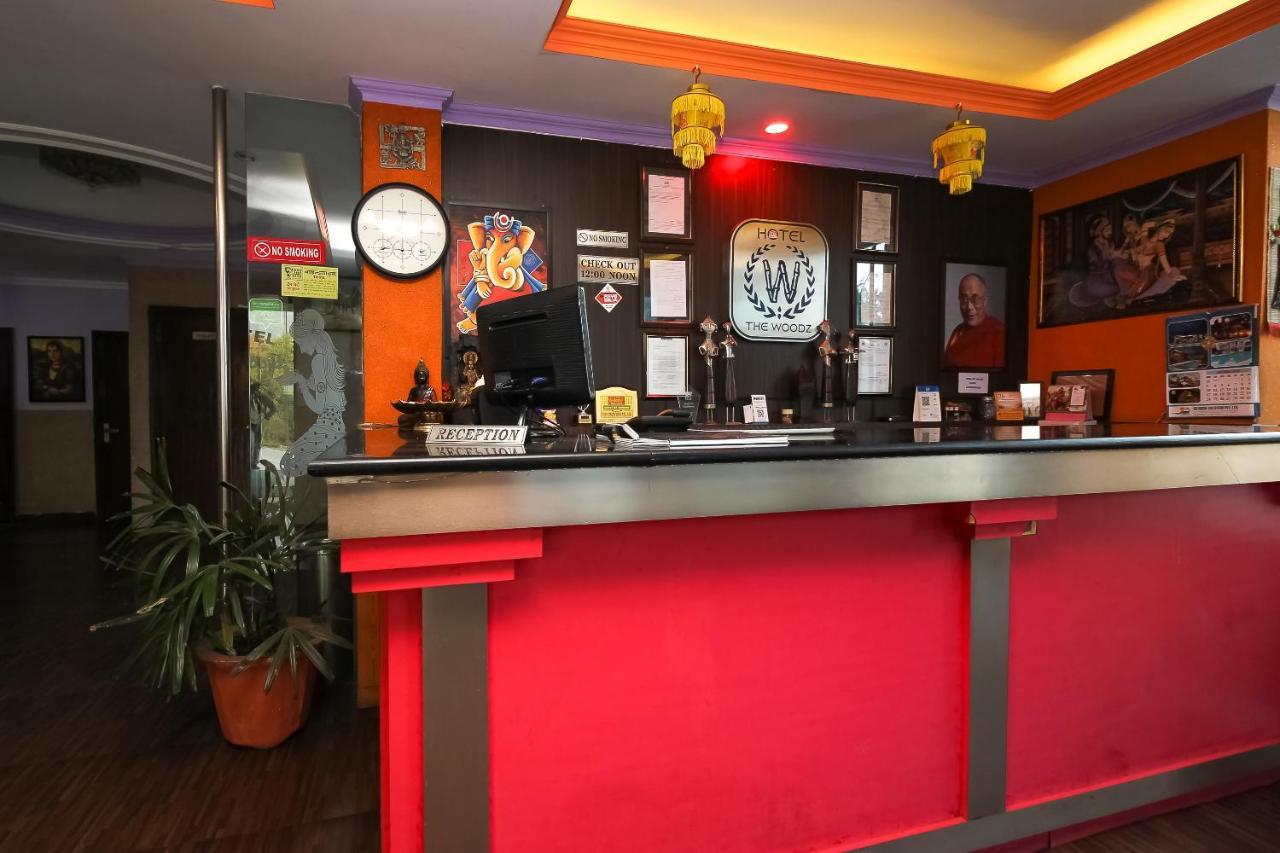 Oyo 8367 Hotel The Woodz Pālampur Buitenkant foto