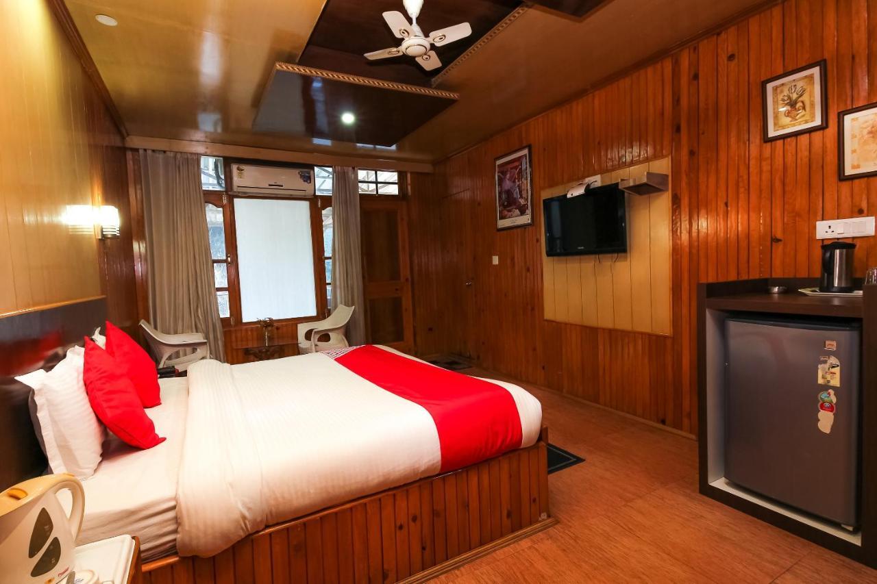 Oyo 8367 Hotel The Woodz Pālampur Buitenkant foto