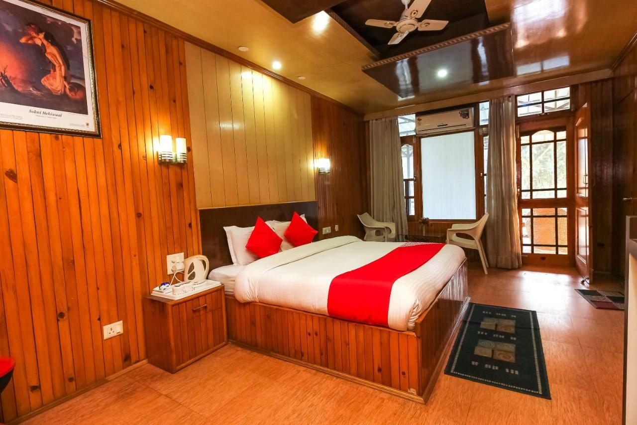Oyo 8367 Hotel The Woodz Pālampur Buitenkant foto